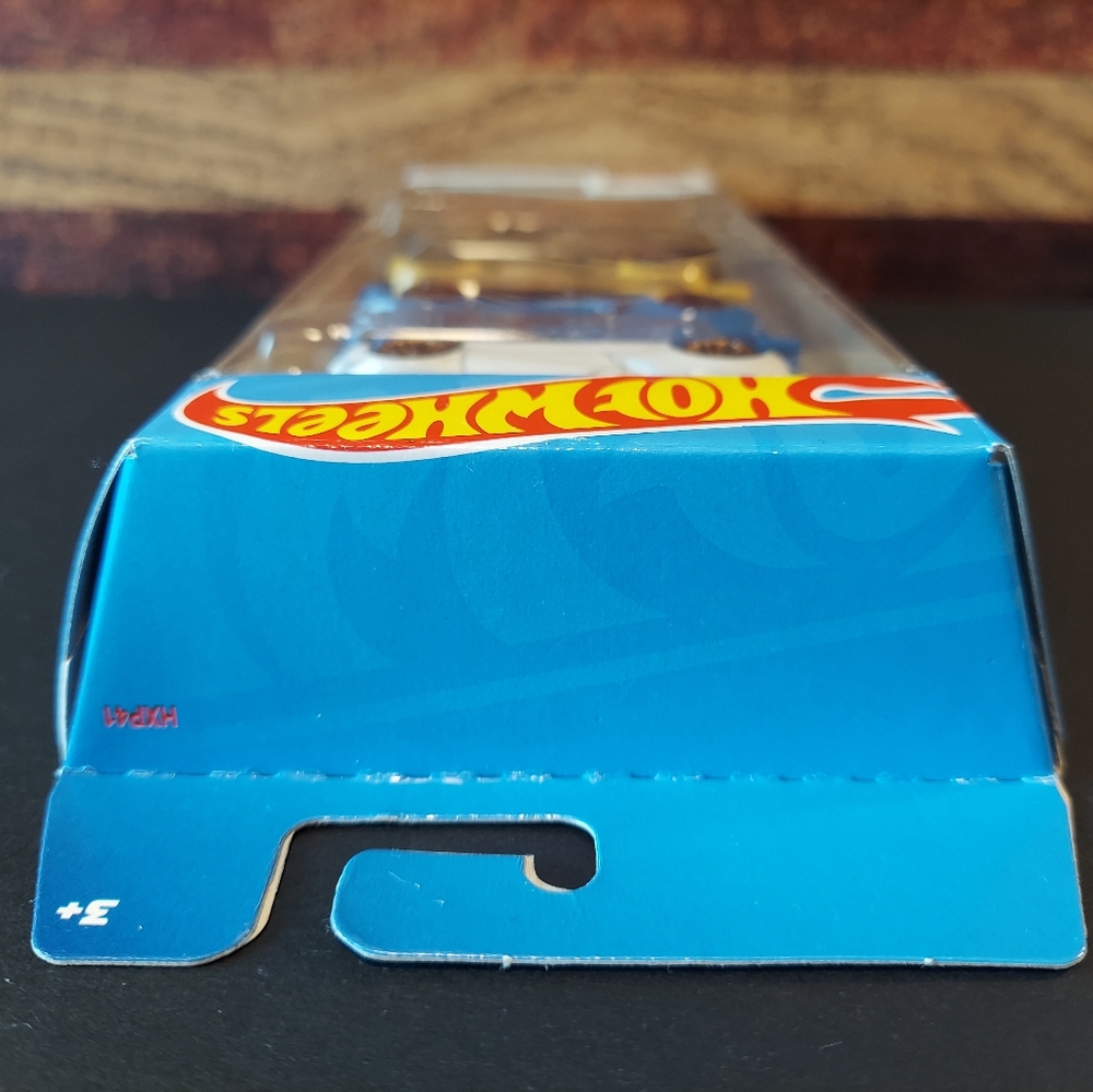 Hotwheels Sports Cars 5 Pack Motor Show - Picture 7 of 8